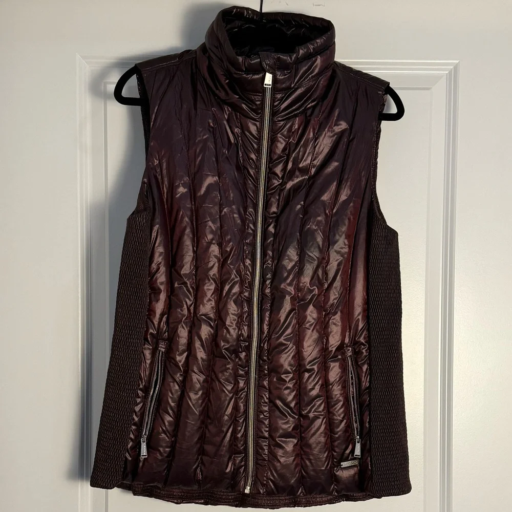 Calvin Klein Women's Quilted Performance Vest - Burgundy - Picture 1 of 5